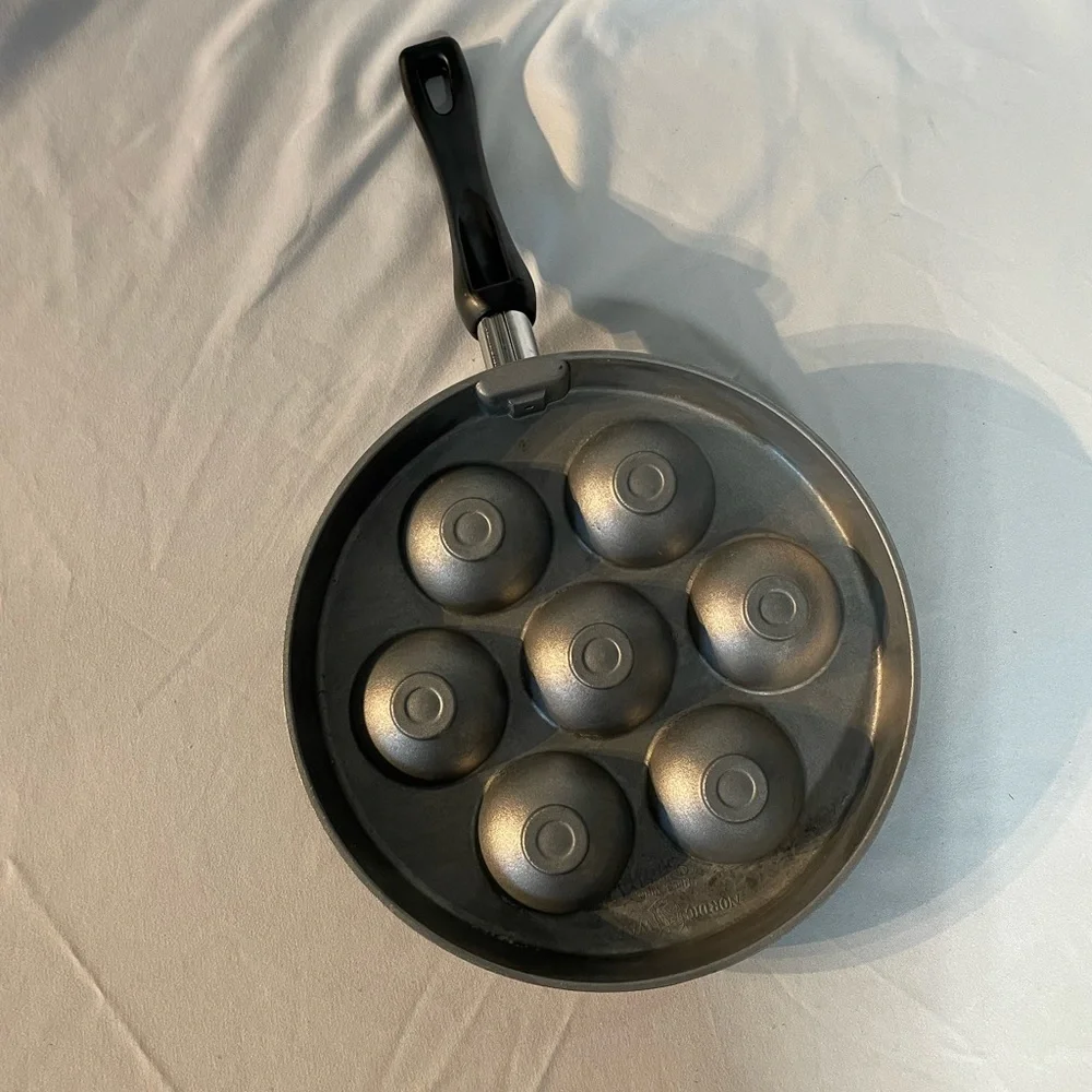 Williams Sonoma Stuffed Pancake Pan